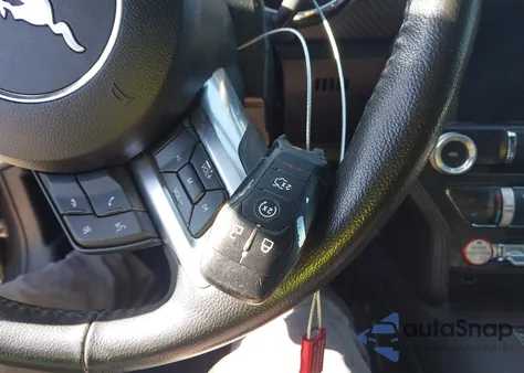 2015 Ford Mustang Gt Premium z USA, uszkodzony, nr VIN 1FA6P8CF8F5302156